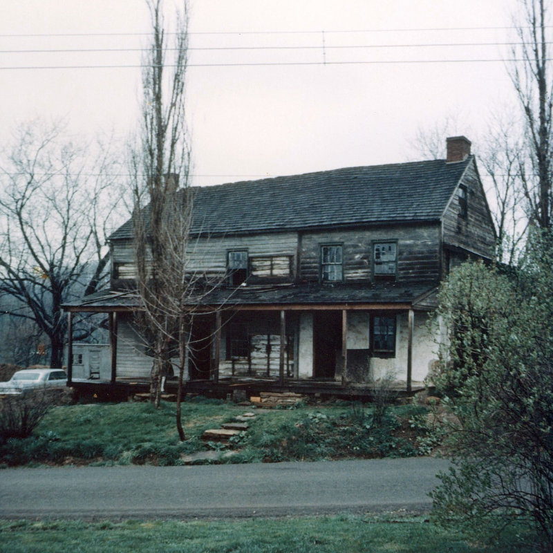 The cabin exterior before the 1967 renovation.