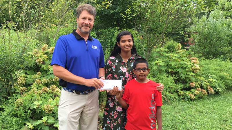 Chess Champion Gives Gift to Fresh Water