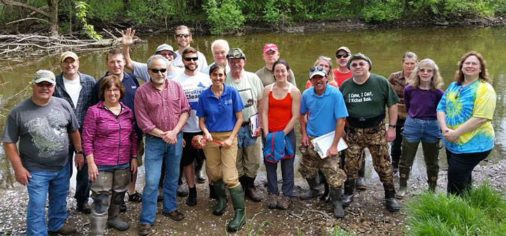 Wisconsin leaf pack workshop participants.